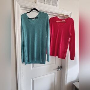 Lot of 2 Womans Gap Sweaters